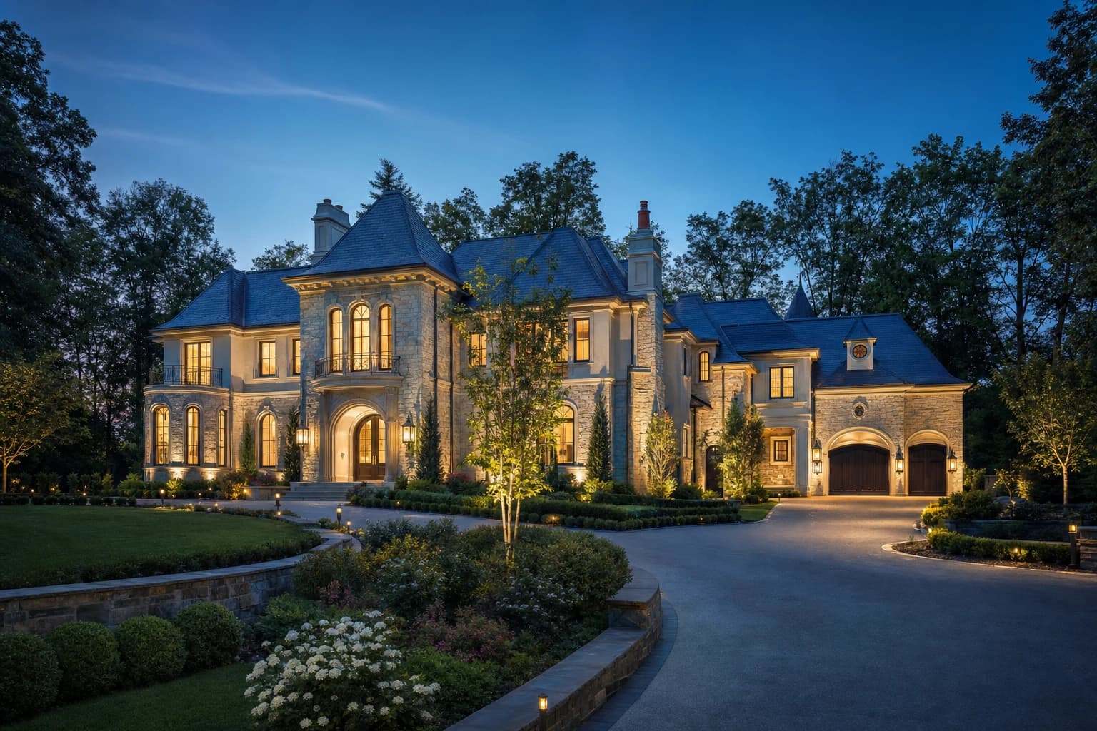 An ultra-luxury Custom Homes in a high-end estate in Clifton, Virginia